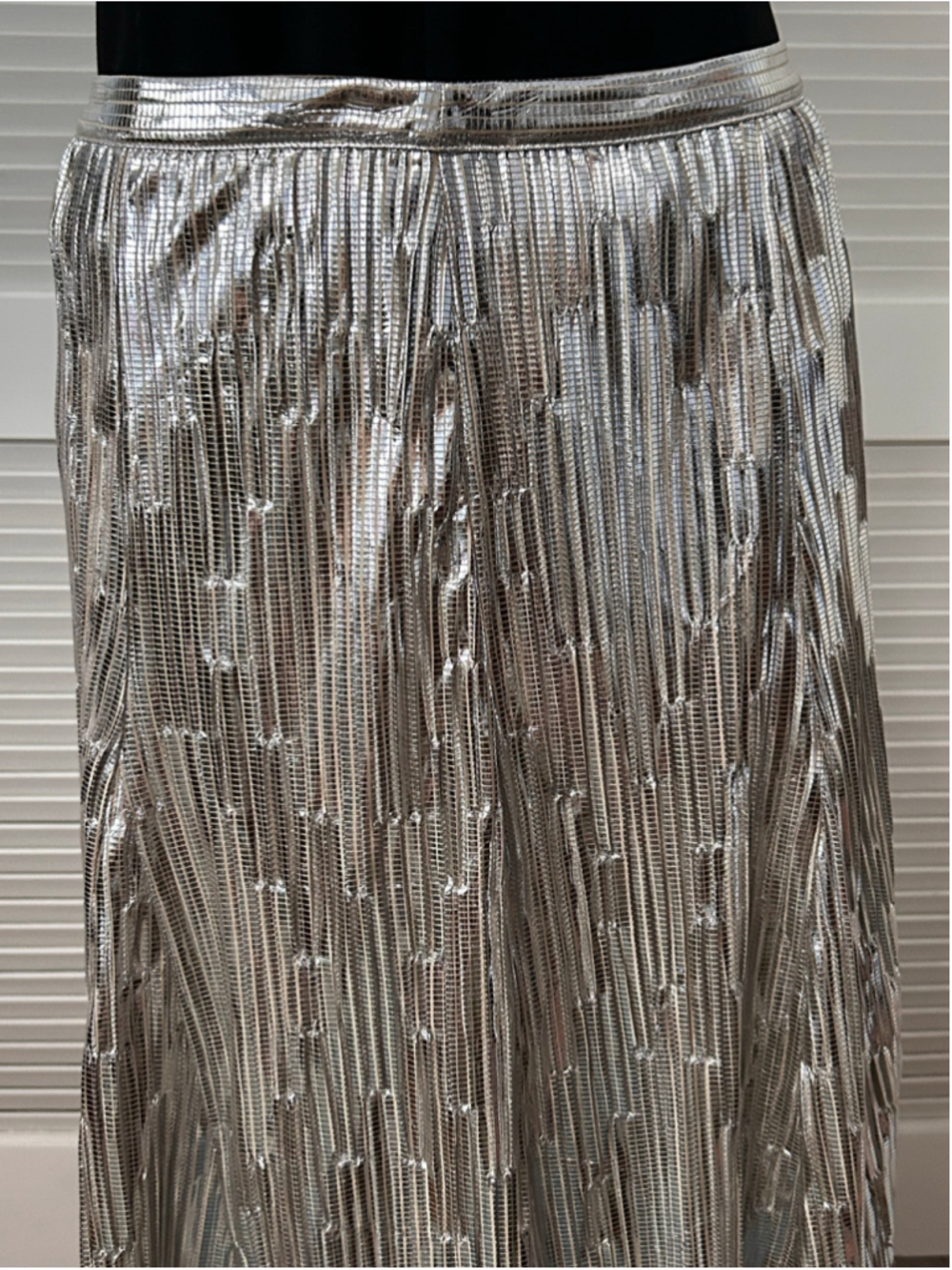 Maeve by Anthropologie Metallic Silver Pleated Midi Skirt Size 6 - Picture 3 of 12